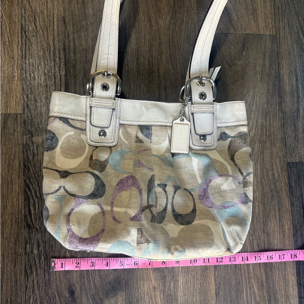 Coach Signature Canvas Tote Bag - Multicolor - Picture 3 of 11
